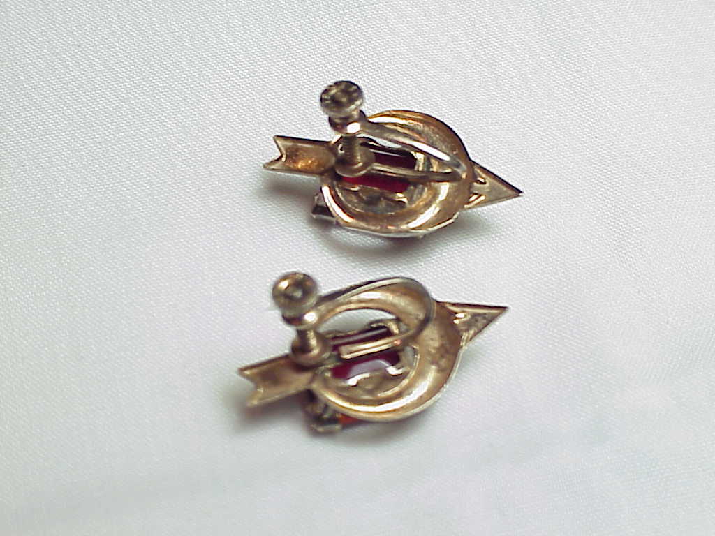 Vintage Sterling Silver Red Rhinestone Arrow Screw Back Earrings