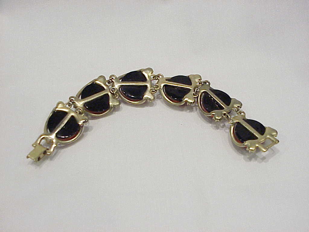 Chunky Amber Lucite And Pearl Matte Gold Tone Bracelet