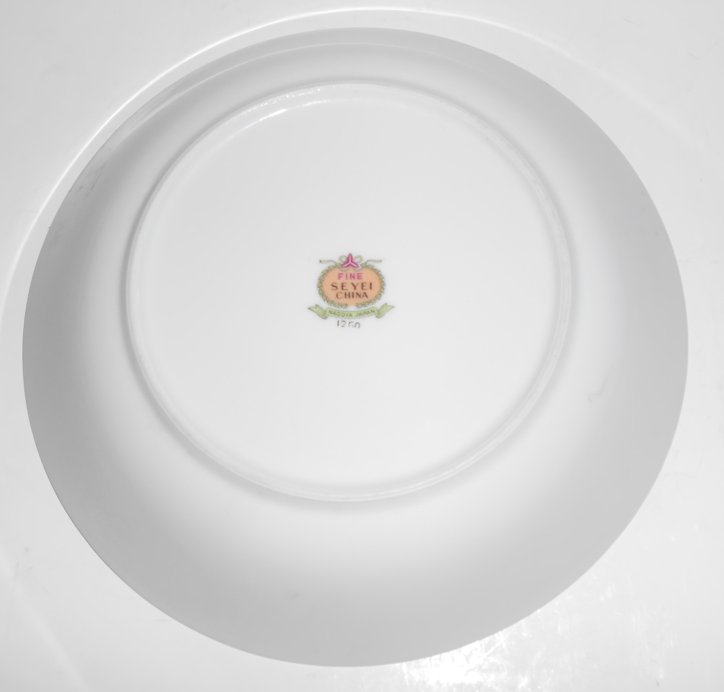 Seyei Fine China Japan Porcelain Black Geometric Soup