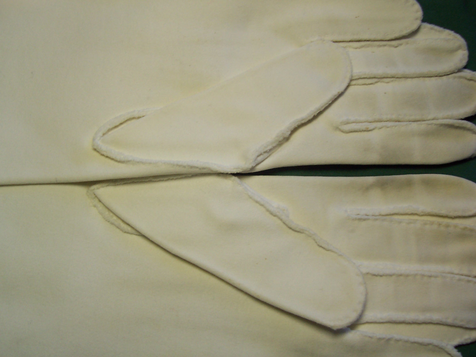 Vintage Grando White Gloves