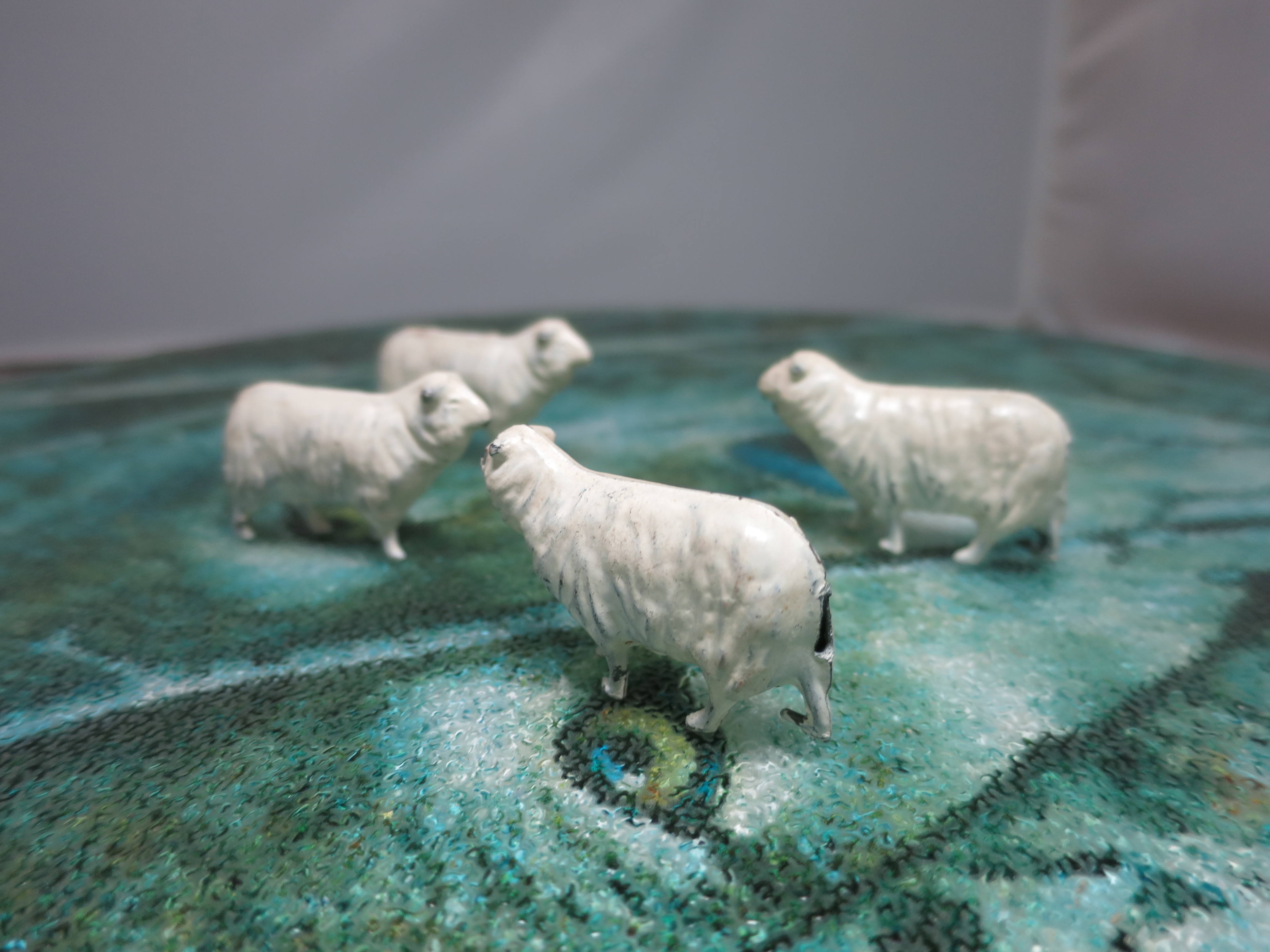 Antique Cast Lead Metal Sheep Hollow 4pc Toy Figurine unmarked