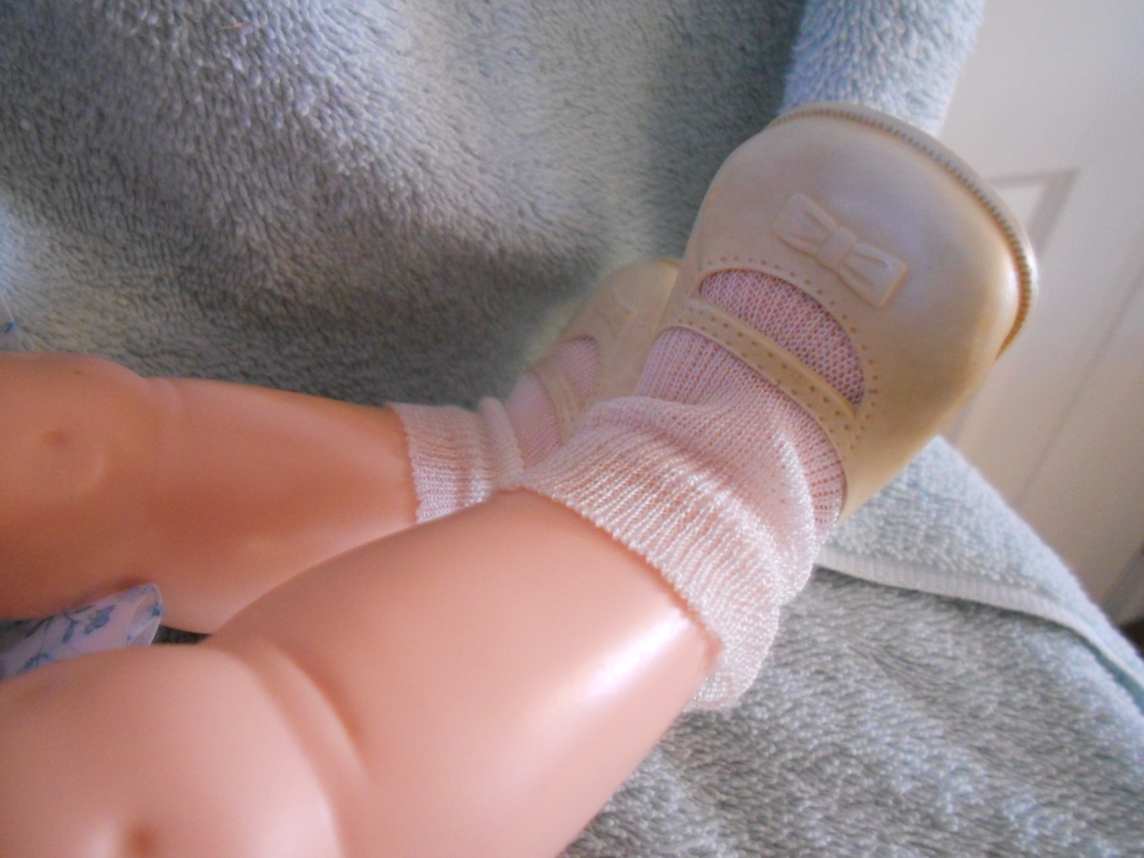 Vogue Ginny Baby Doll 18 inch drink and wet