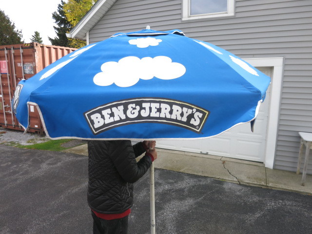 Ben & Jerry's Patio Umbrella Ice Cream Beach Blue Logo