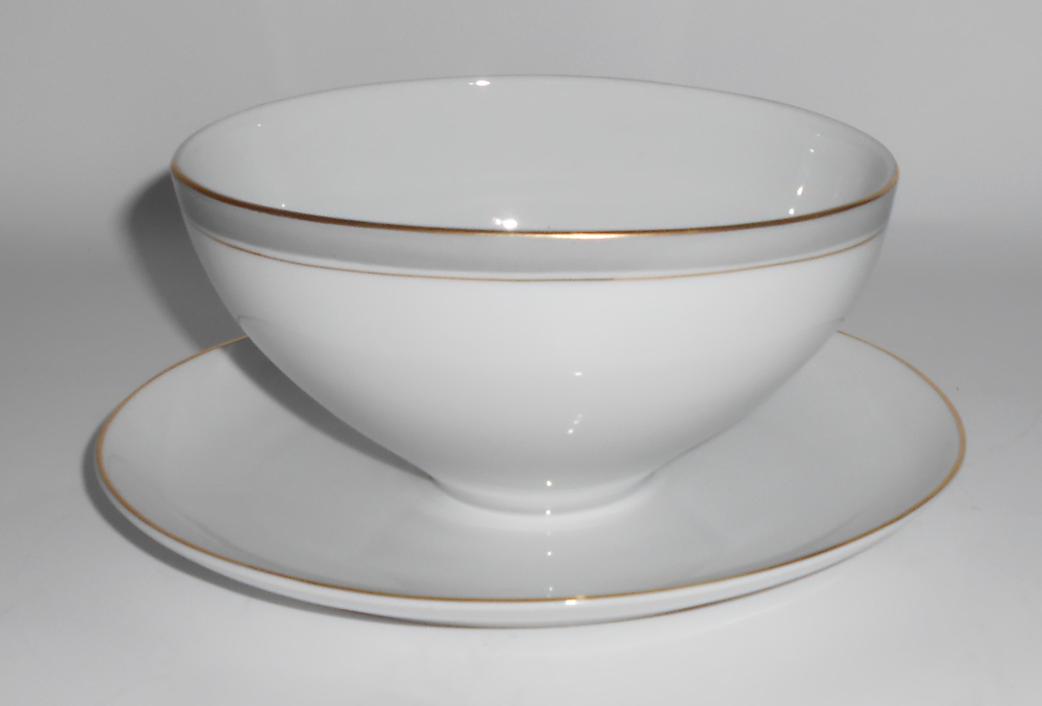Arzberg Porcelain China 9573  Gray Band w/Gold Gravy Bo