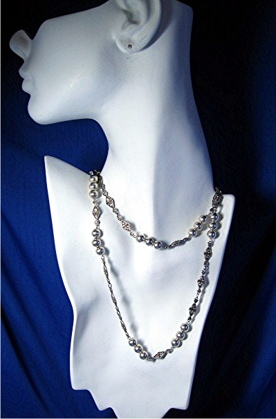 Silver Balls and Filigree Heart Necklace