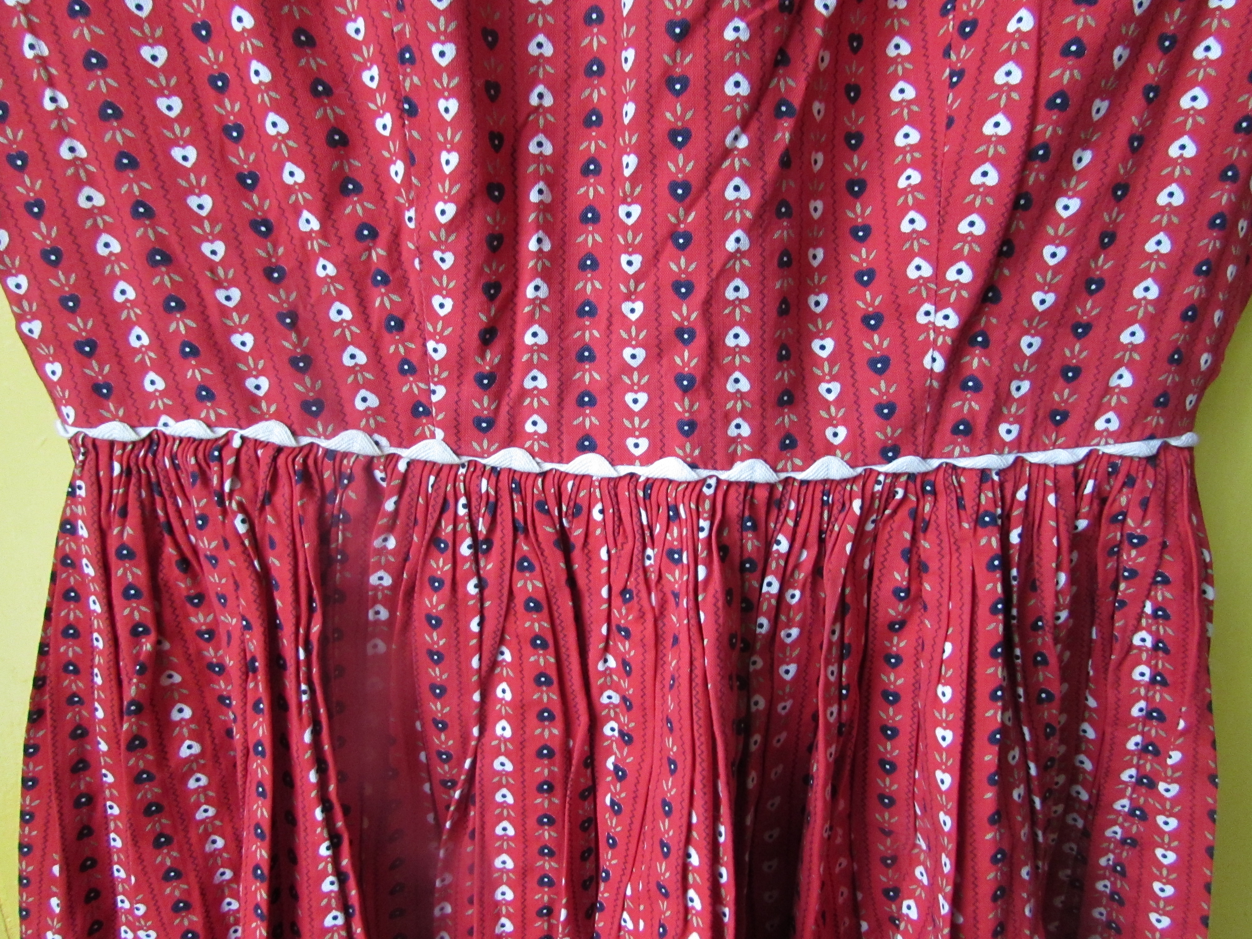 Vintage Girls Dress Age 9 to pre teen Red with Hearts