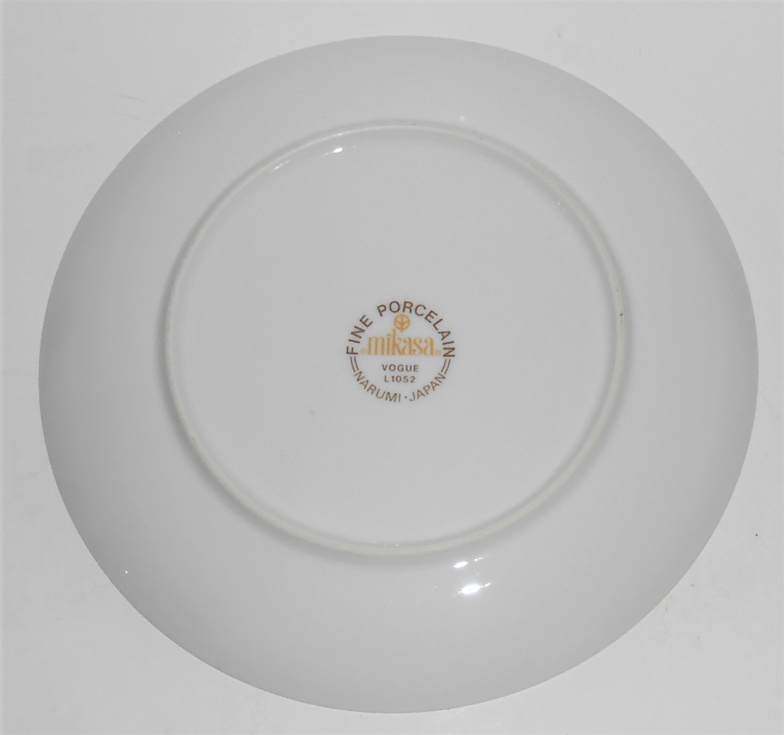 Mikasa Fine China Porcelain Vogue Salad Plate