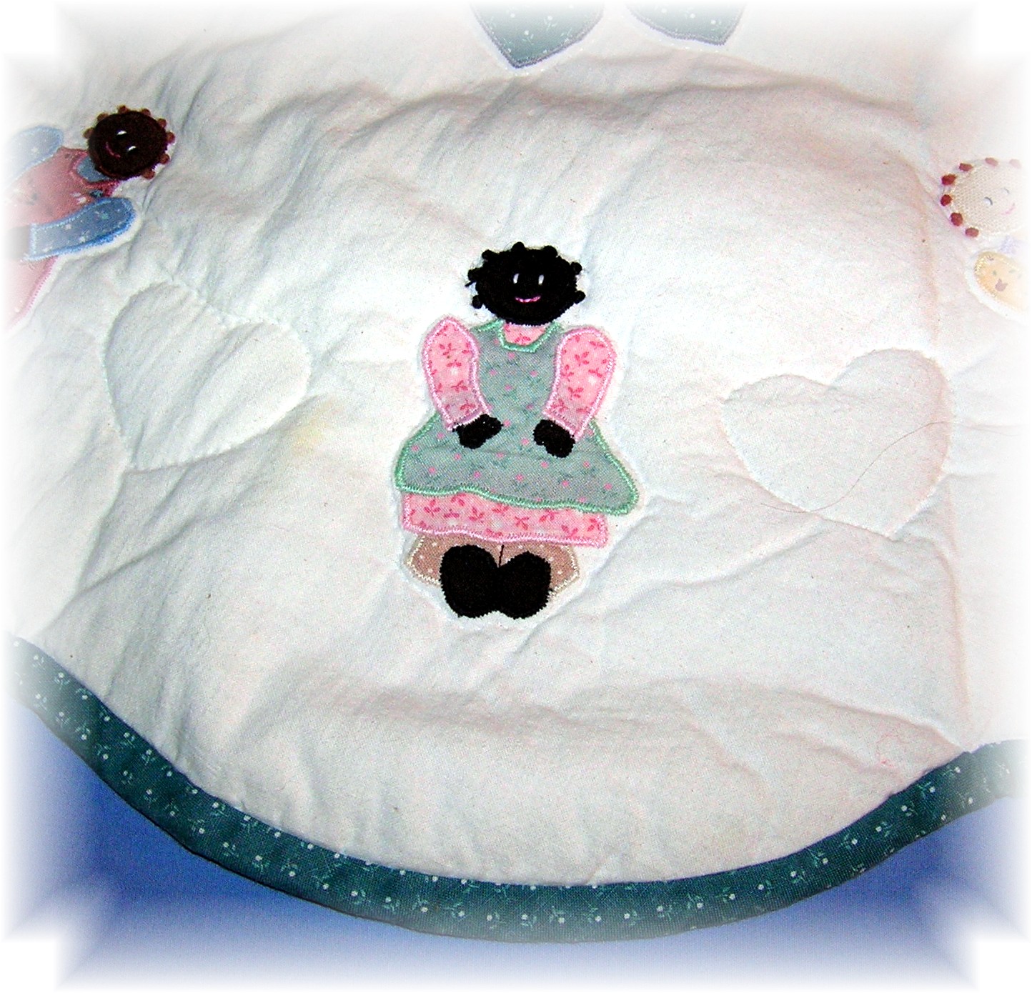 Quilted Children Of The World Centerpiece