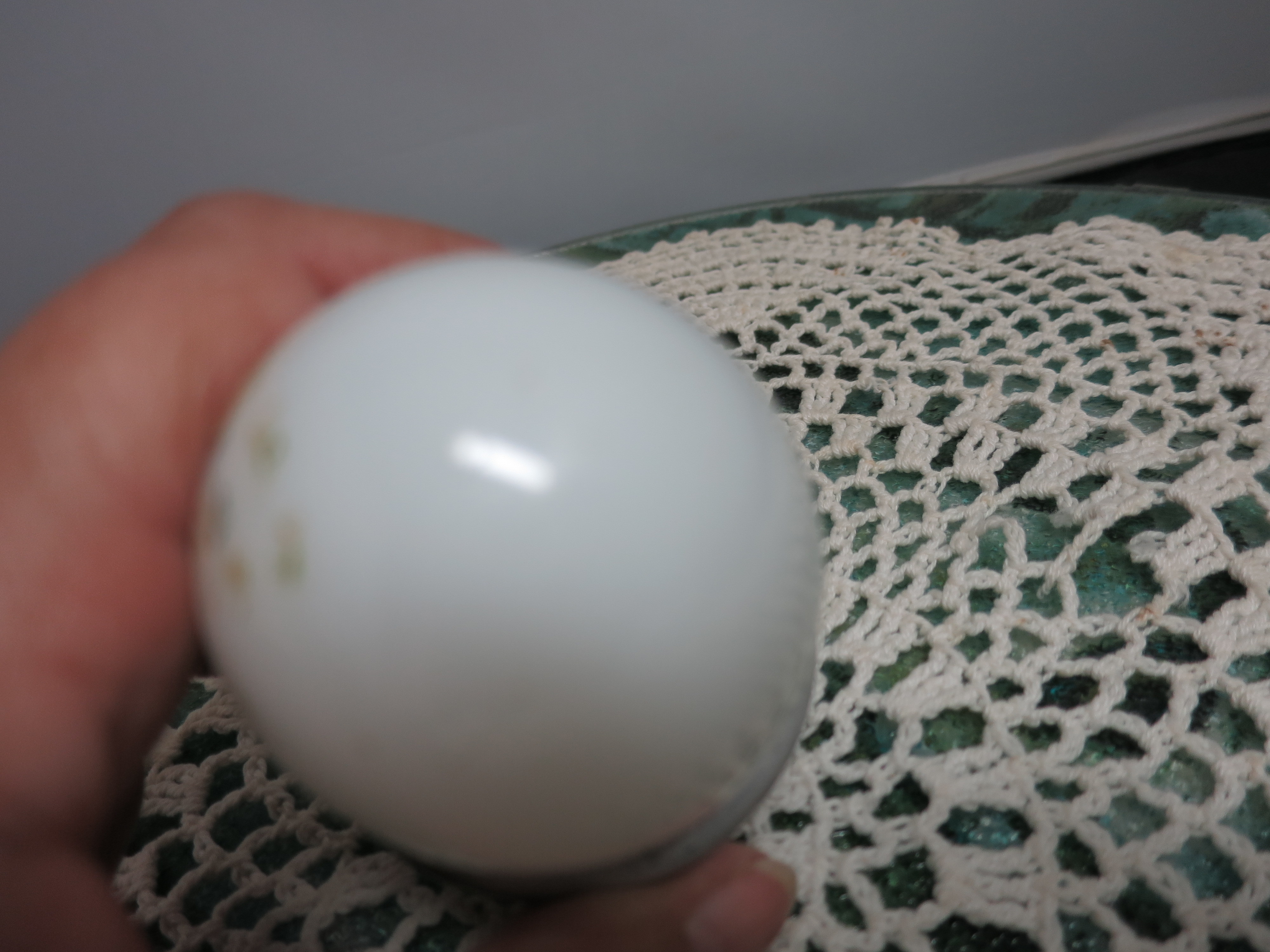 Victorian Blown Glass Egg 2 3/4 inches Brooding Egg