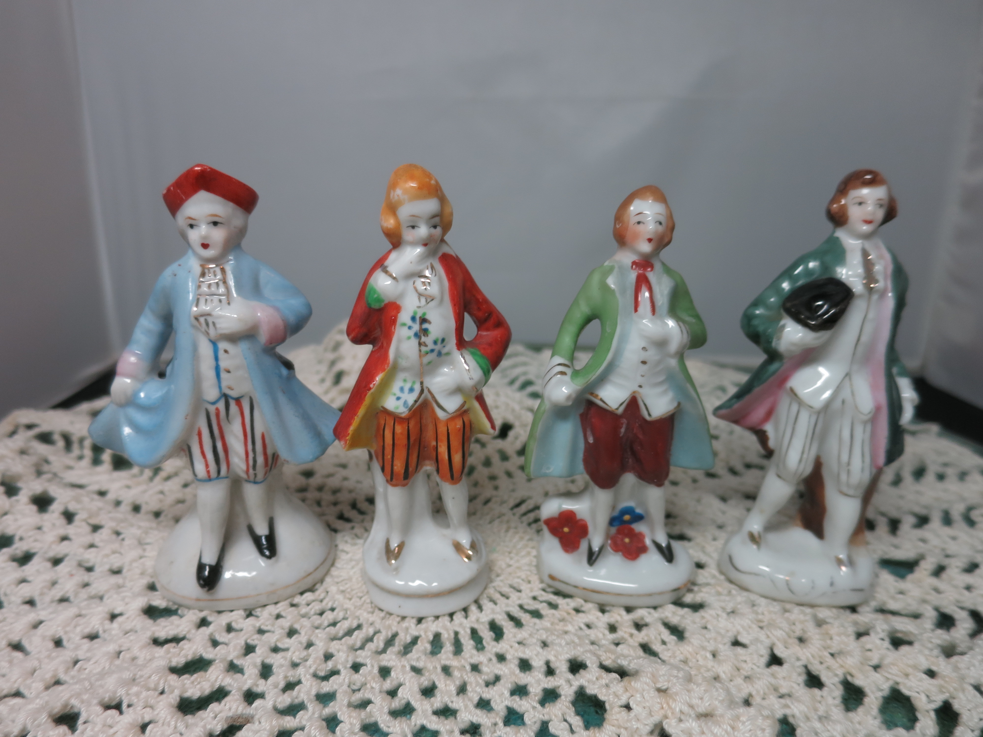 Made in Occupied Japan Colonial Figurine lot of 4 men in Knickers