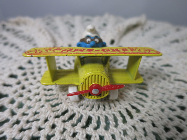 Ertl Aero Smurf Earth Yellow Metal Airplane Toy 1982