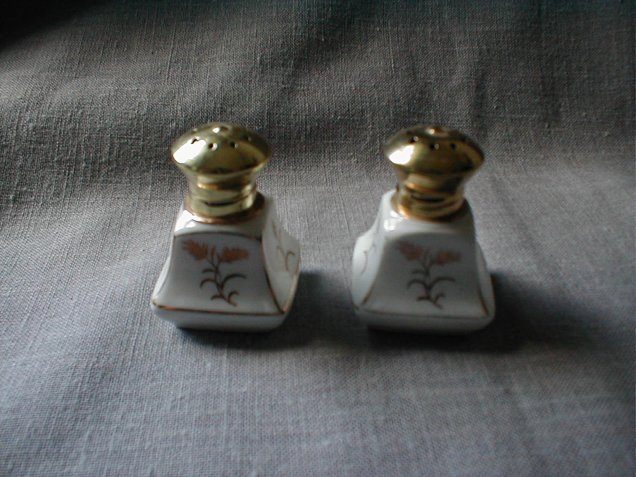 Minature Salt and Pepper Shakers