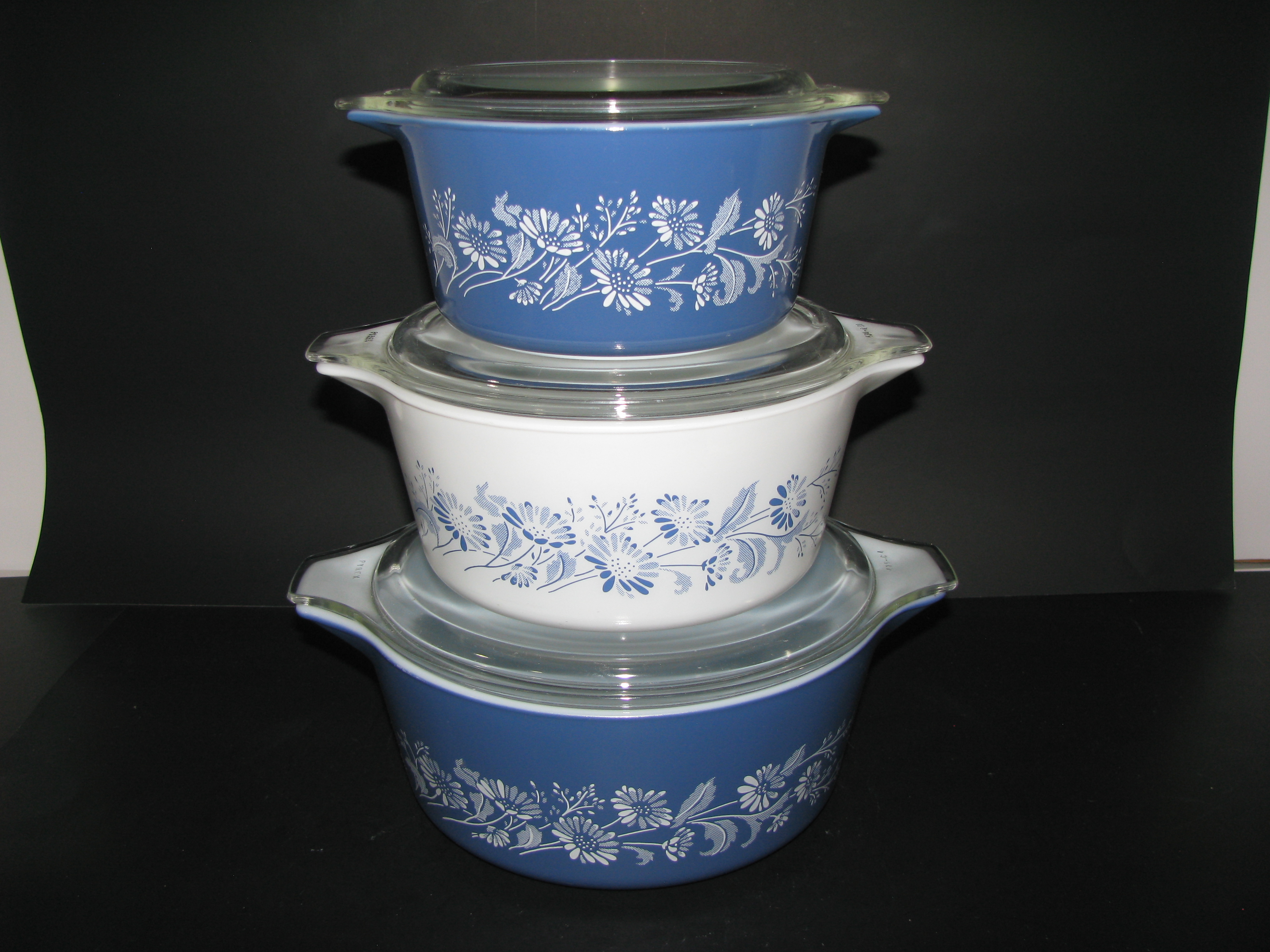 Vintage Pyrex Colonial Mist 6-piece Set