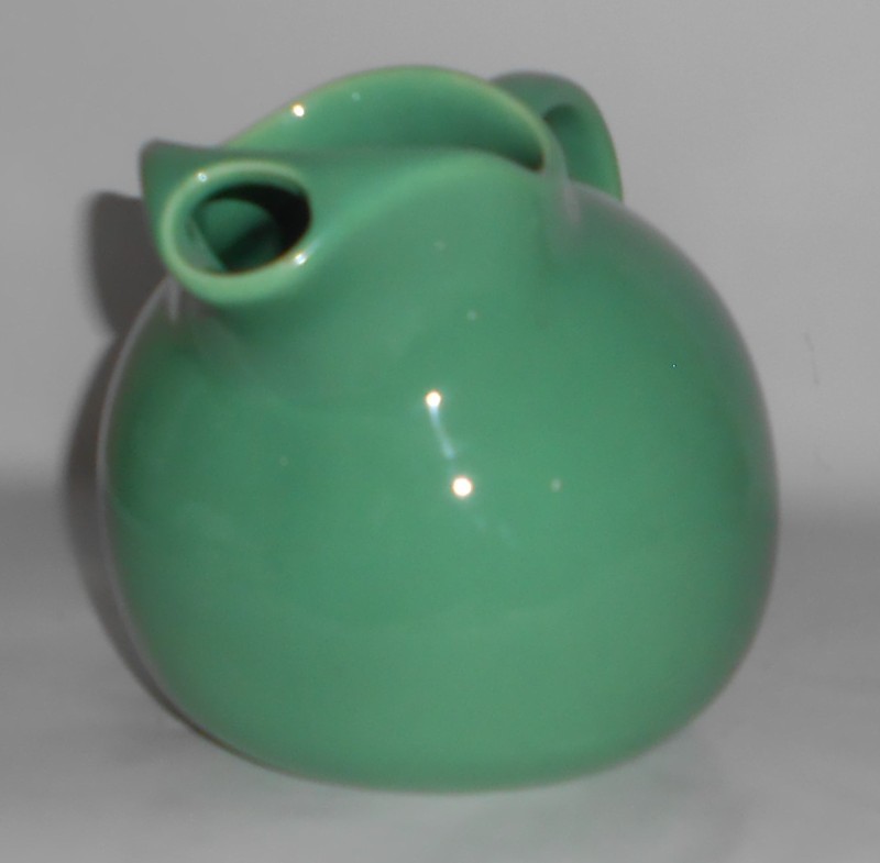 VINTAGE Franciscan Pottery El Patio Gloss Apple Green #99 Ice Lip Ball Pitcher