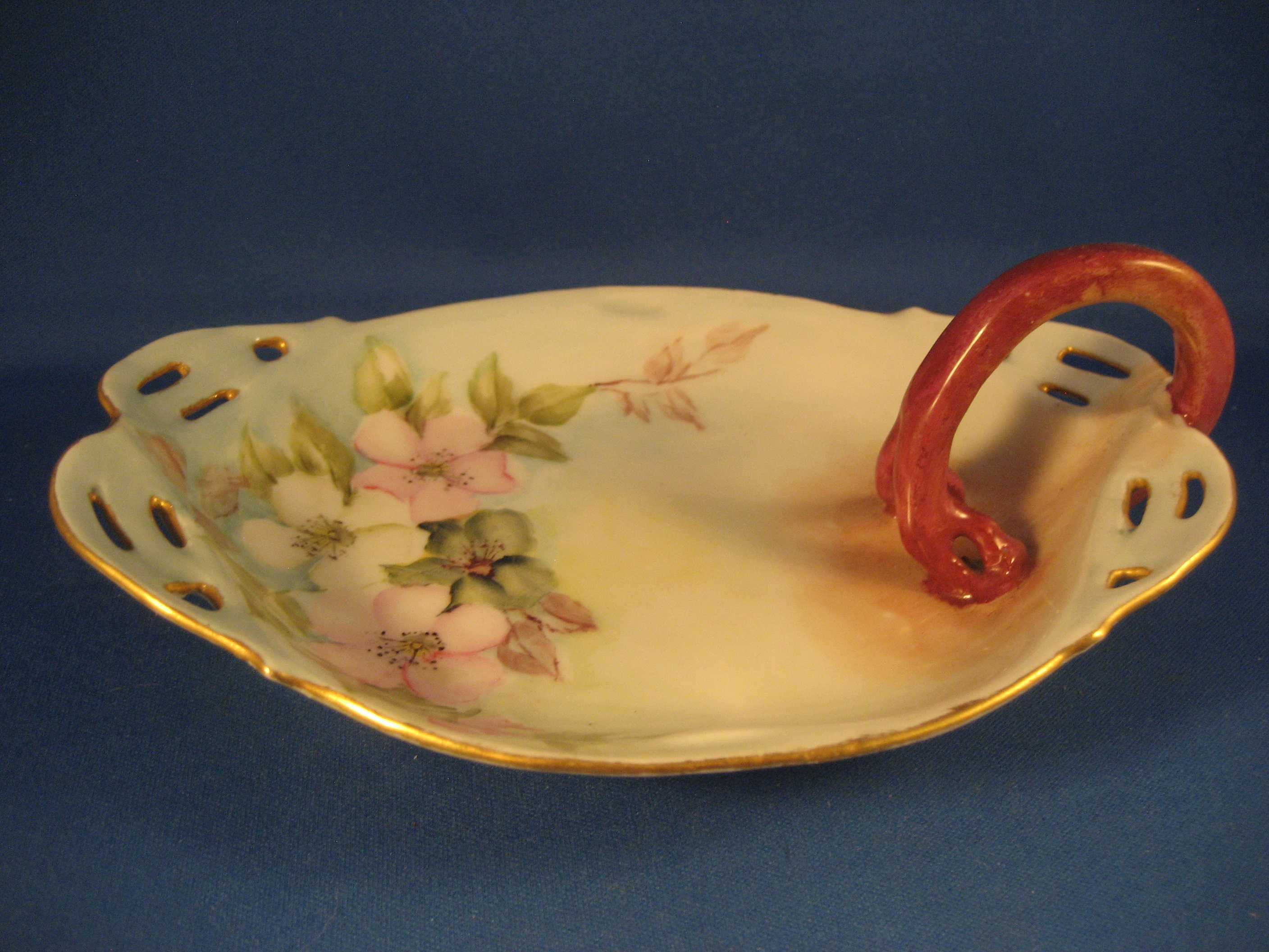 Racine Handled Candy Dish