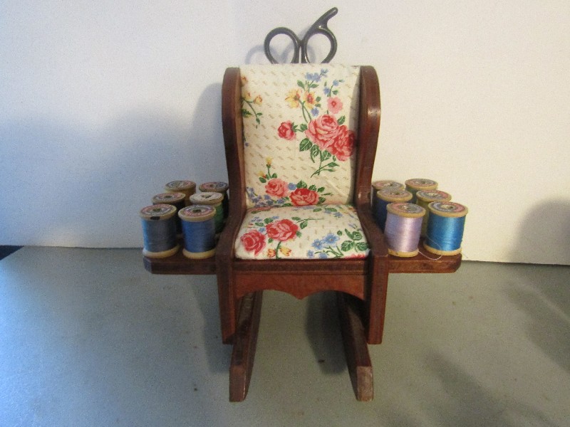 Hummingbird Hill Antiques