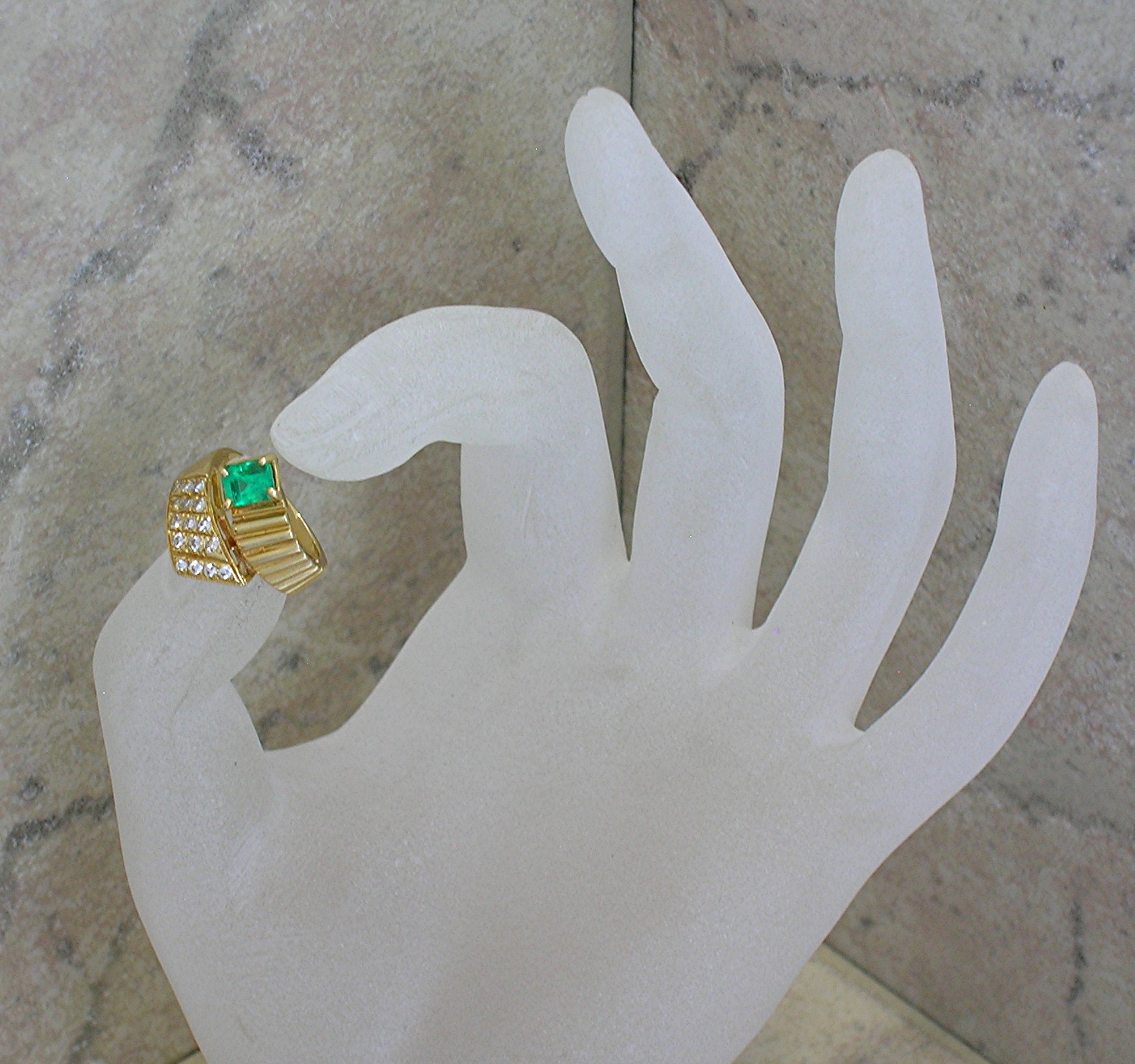 Ring 14K Yellow Gold 1 ct Emerald and Diamond