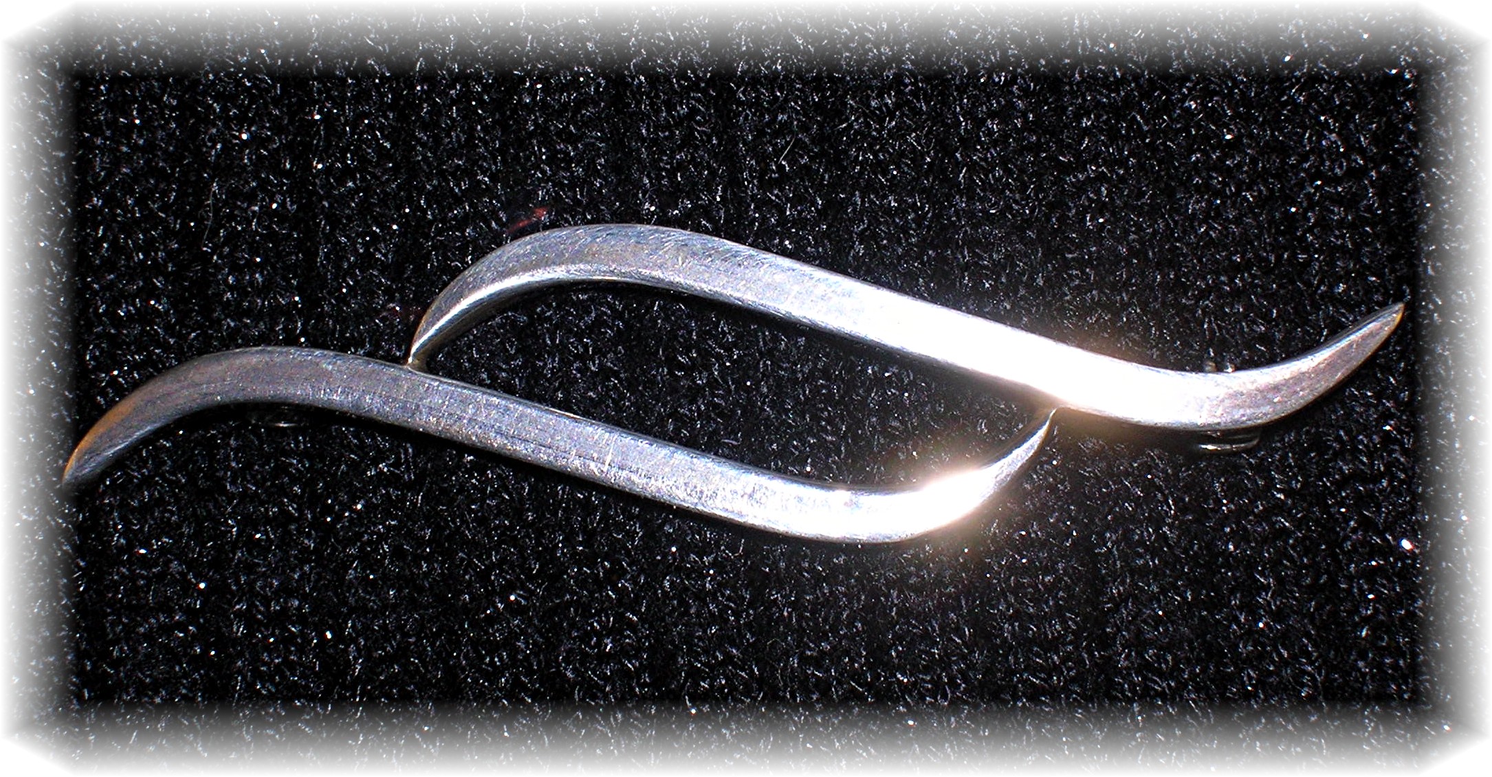 Sterling Silver Signed D SUTTON Brooch Pin