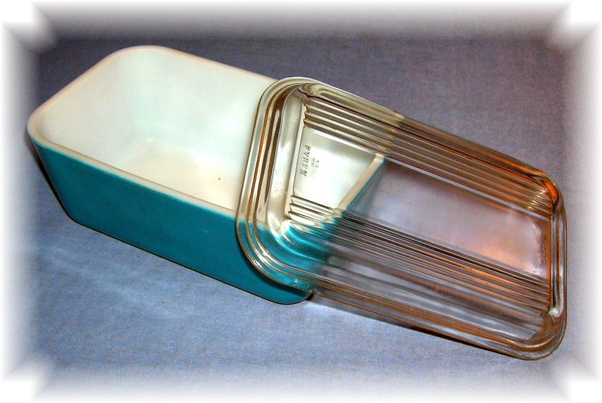 PYREX REFRIGERATOR GLASS DISH W/ LID 60s