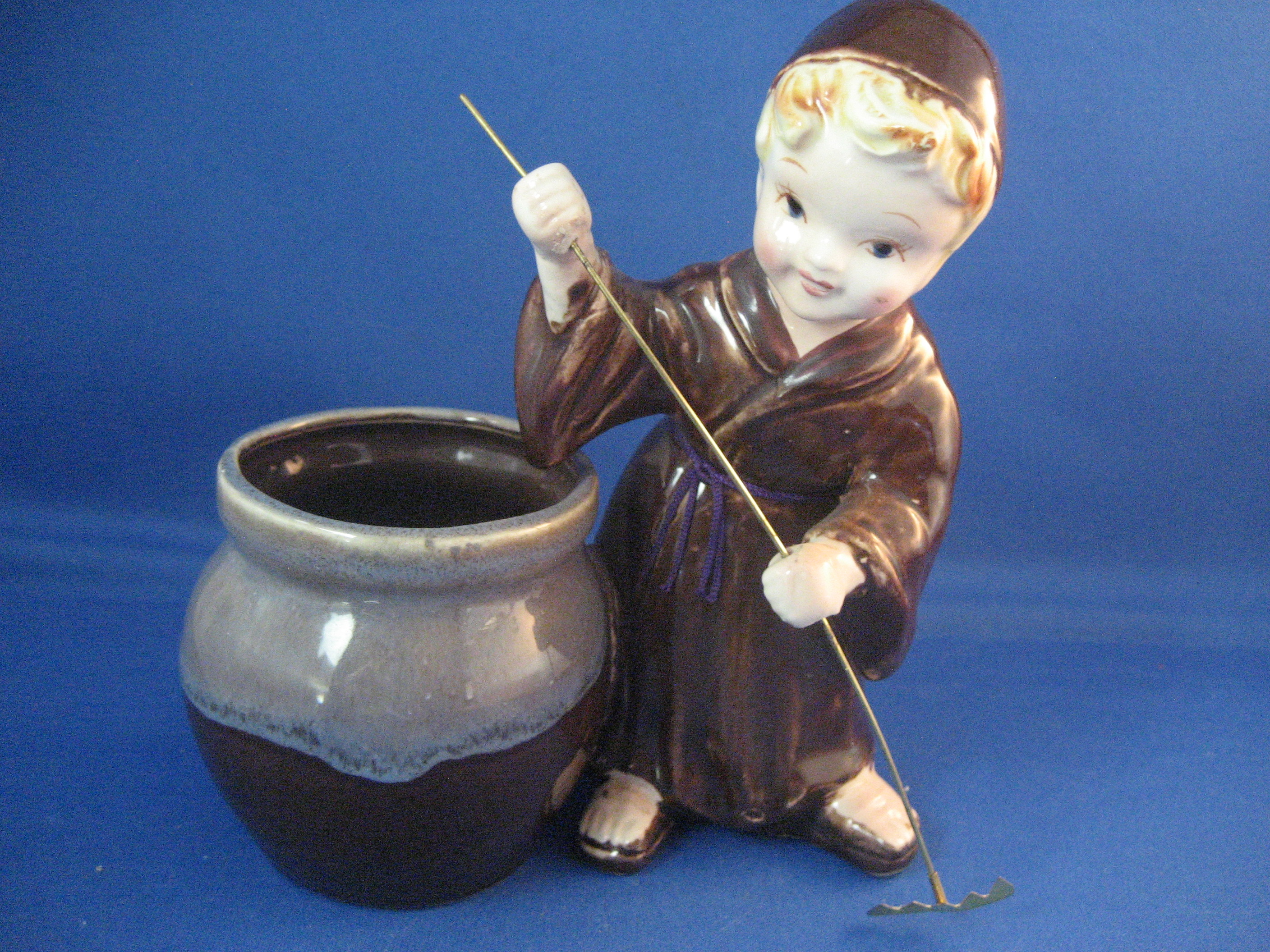 Creiss Monk Planter