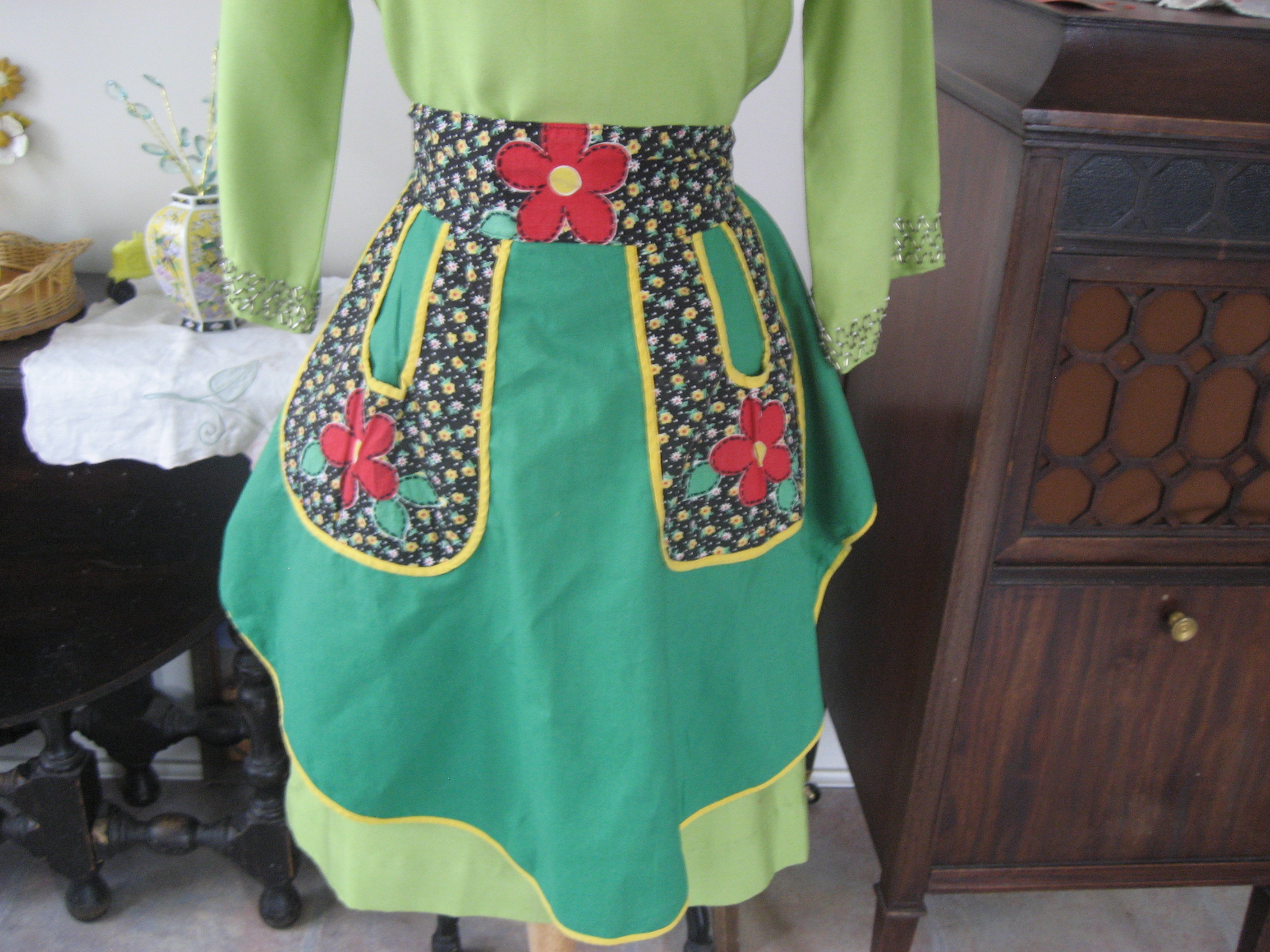 Green Flower Apron