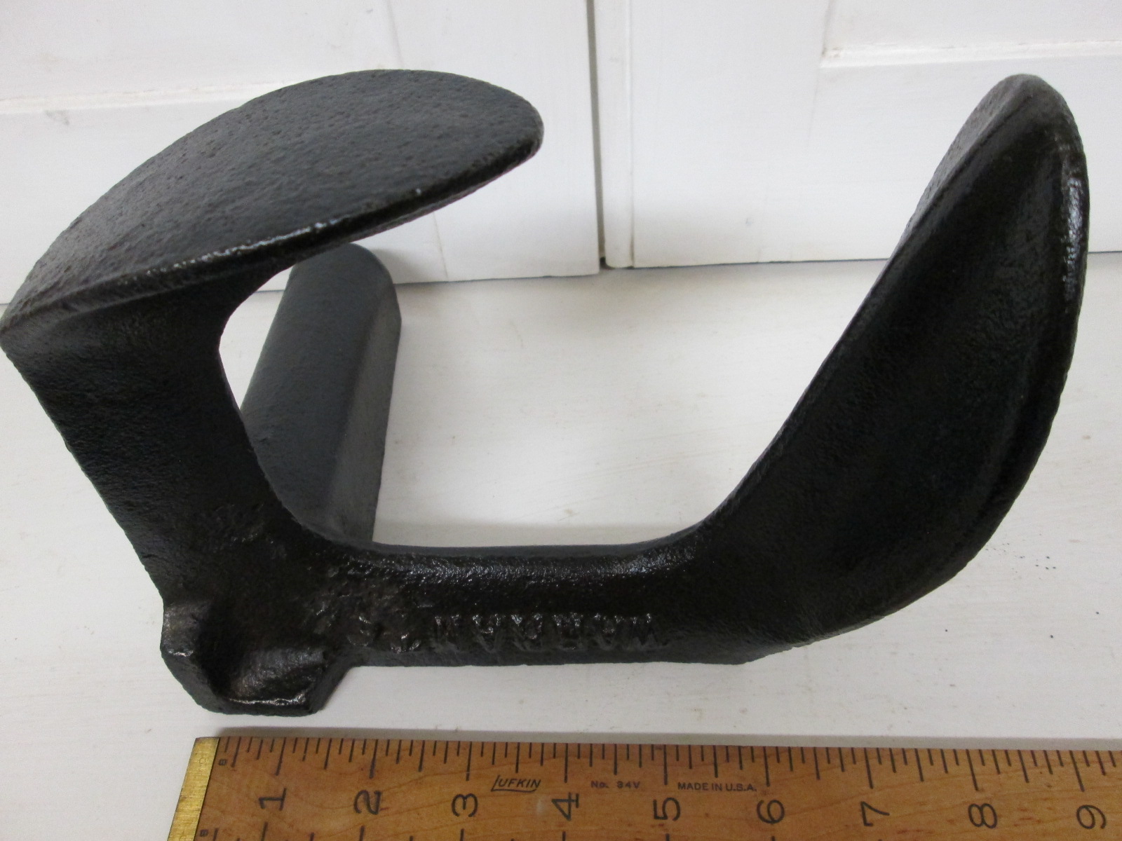 Cobbler's Double Shoelast Shoe Last Stand