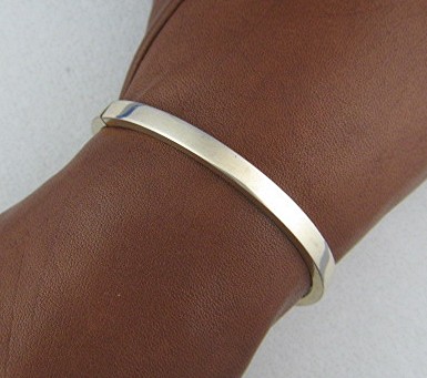 12K GF Hinged  Bangle Bracelet 'Maratho'