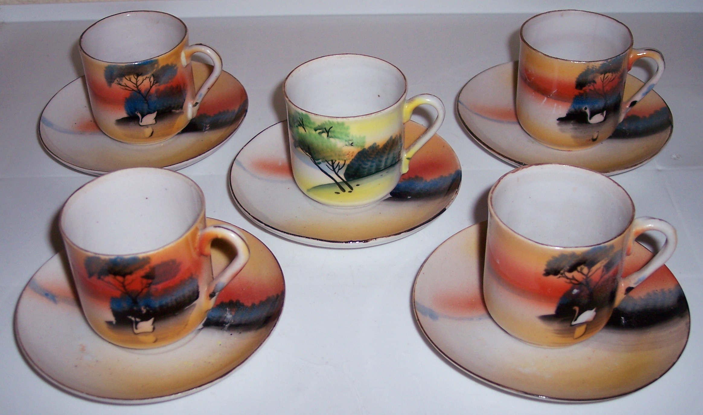 5 Pr Hand Decorated Japanese Porcelain Demi Cup/Sacuers