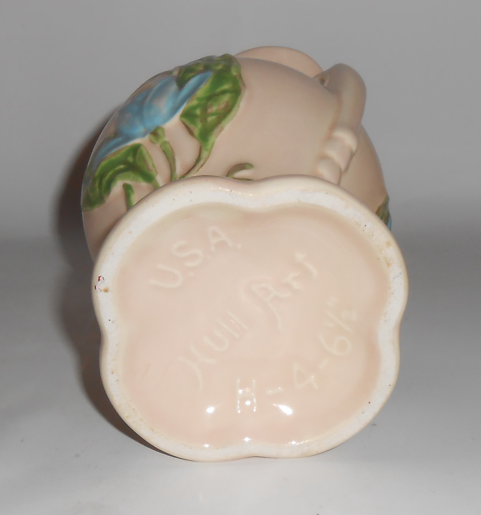 Hull Pottery Classic Pink W/Blue 2 Handle Vase!
