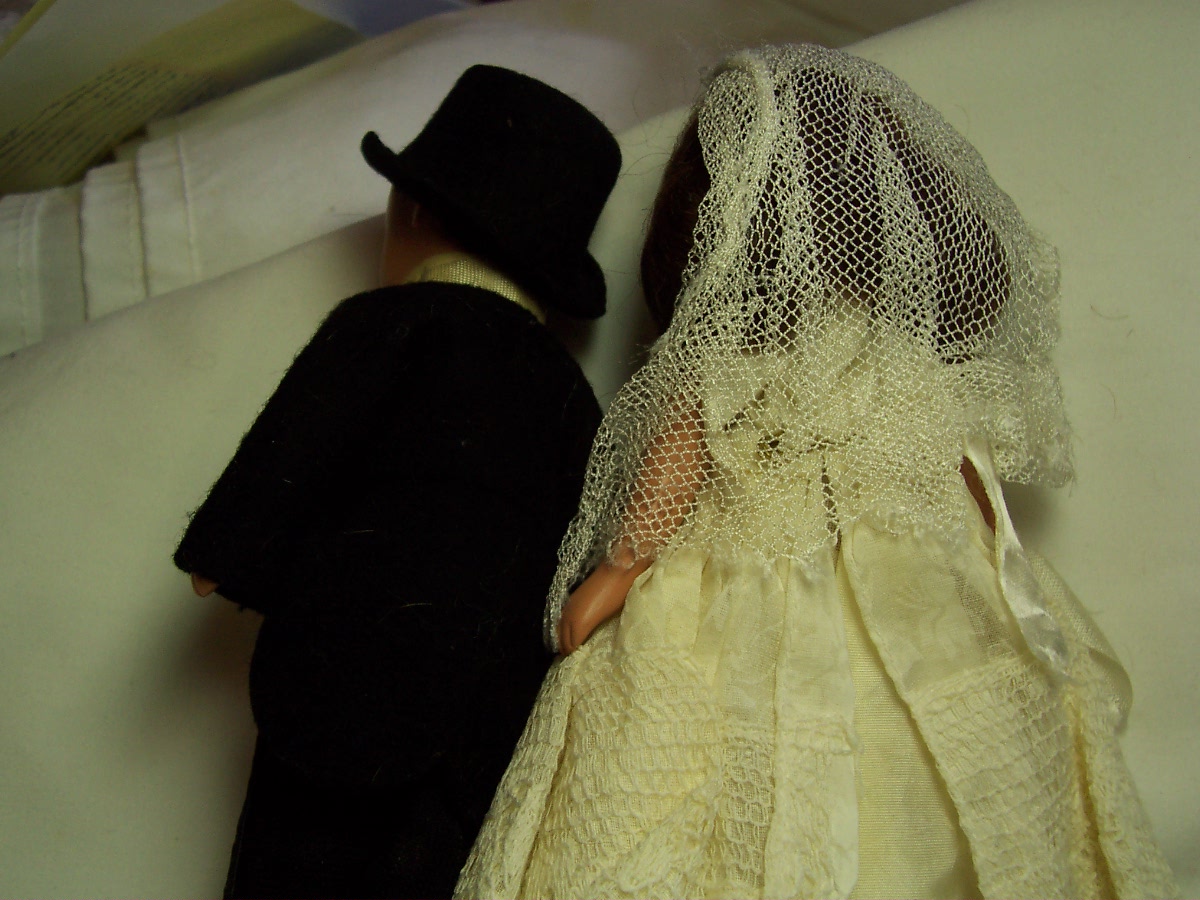 Nancy Ann Storybook Dolls Bride and Groom