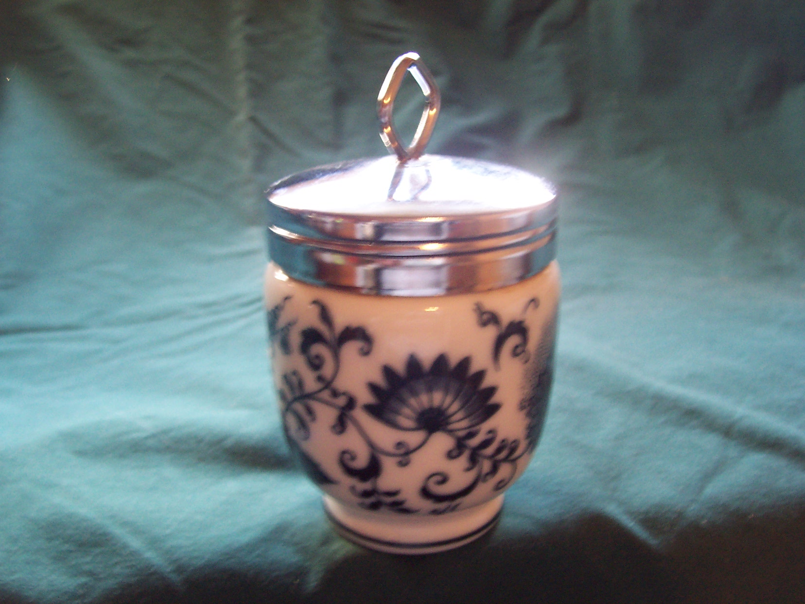 Blue Onion Pattern Egg Coddler Anart
