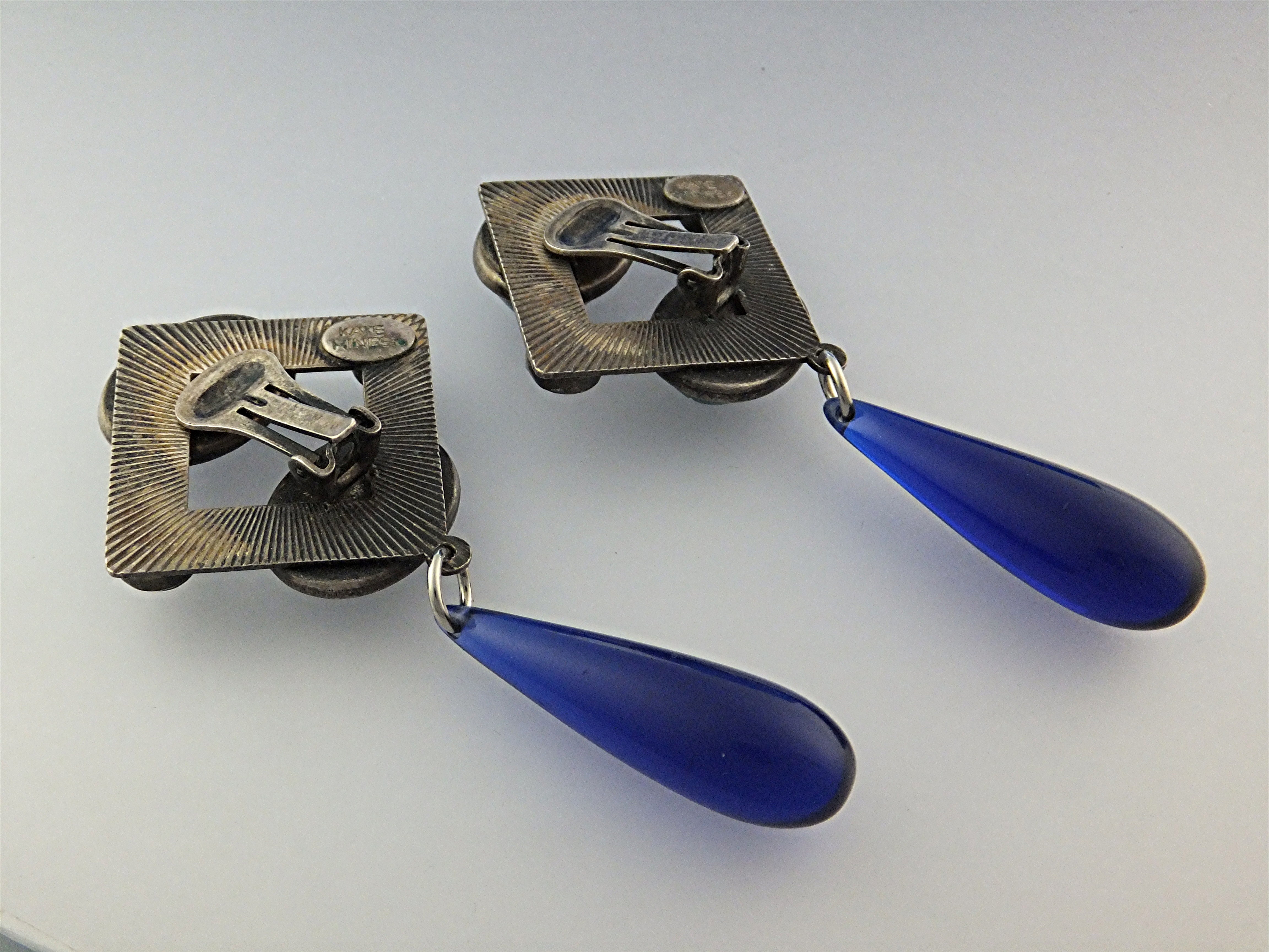 Earrings KATE HINES Scarob Style Dangle Glass Clip