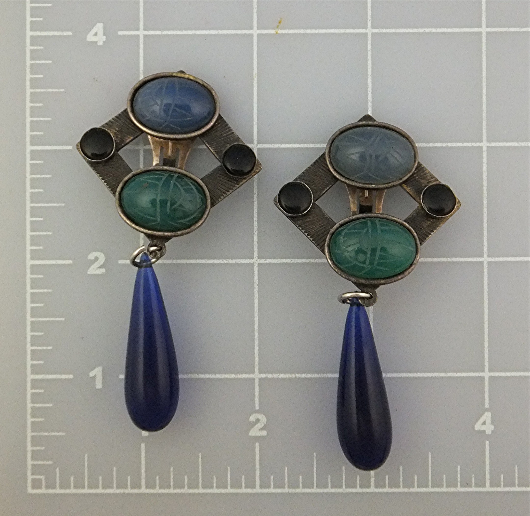 Earrings KATE HINES Scarob Style Dangle Glass Clip