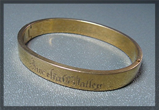 Bracelet Gold Fill Hinged Bangle Flowers Vines