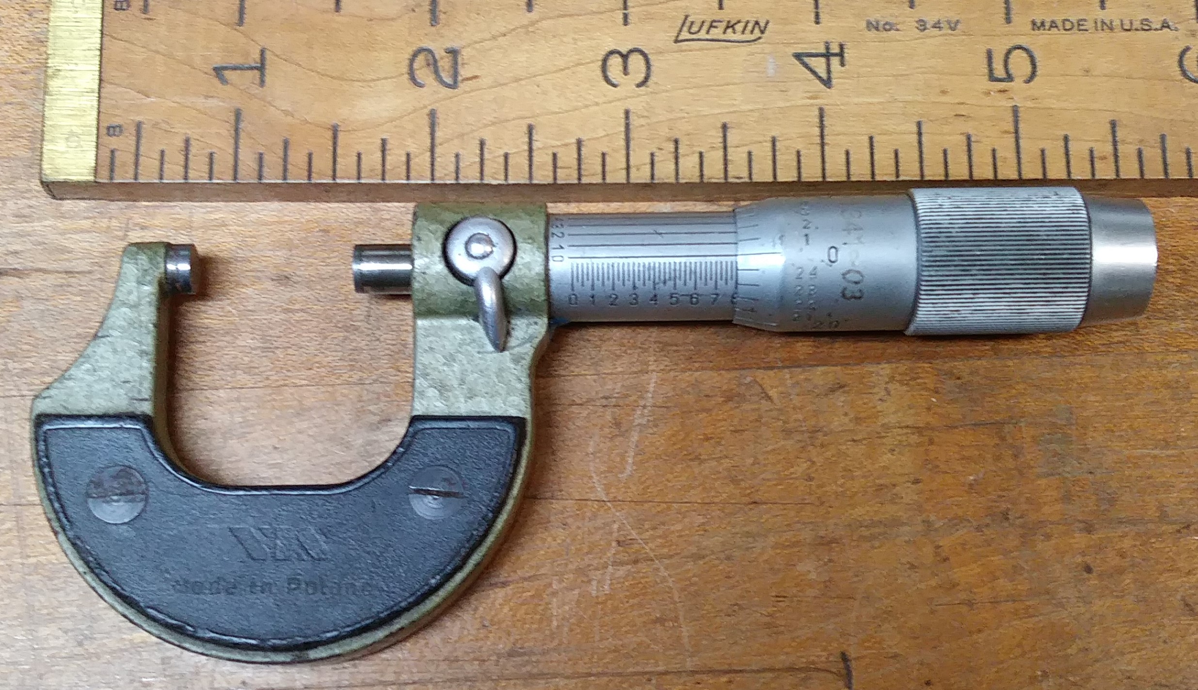 Micrometer 0-1 inch Wooden Box .0001 inch