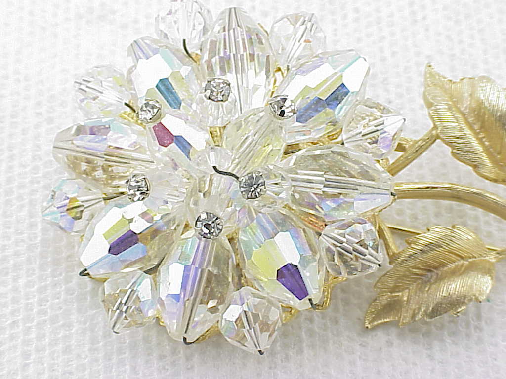 Vintage Aurora Borealis Glass Crystal And Rhinestone Flower Brooch