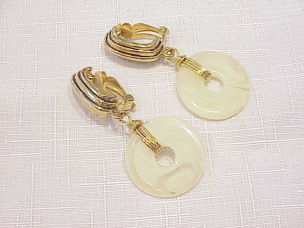 Vintage Dangling Marbled Ivory Lucite Gold Tone Clip Earrings