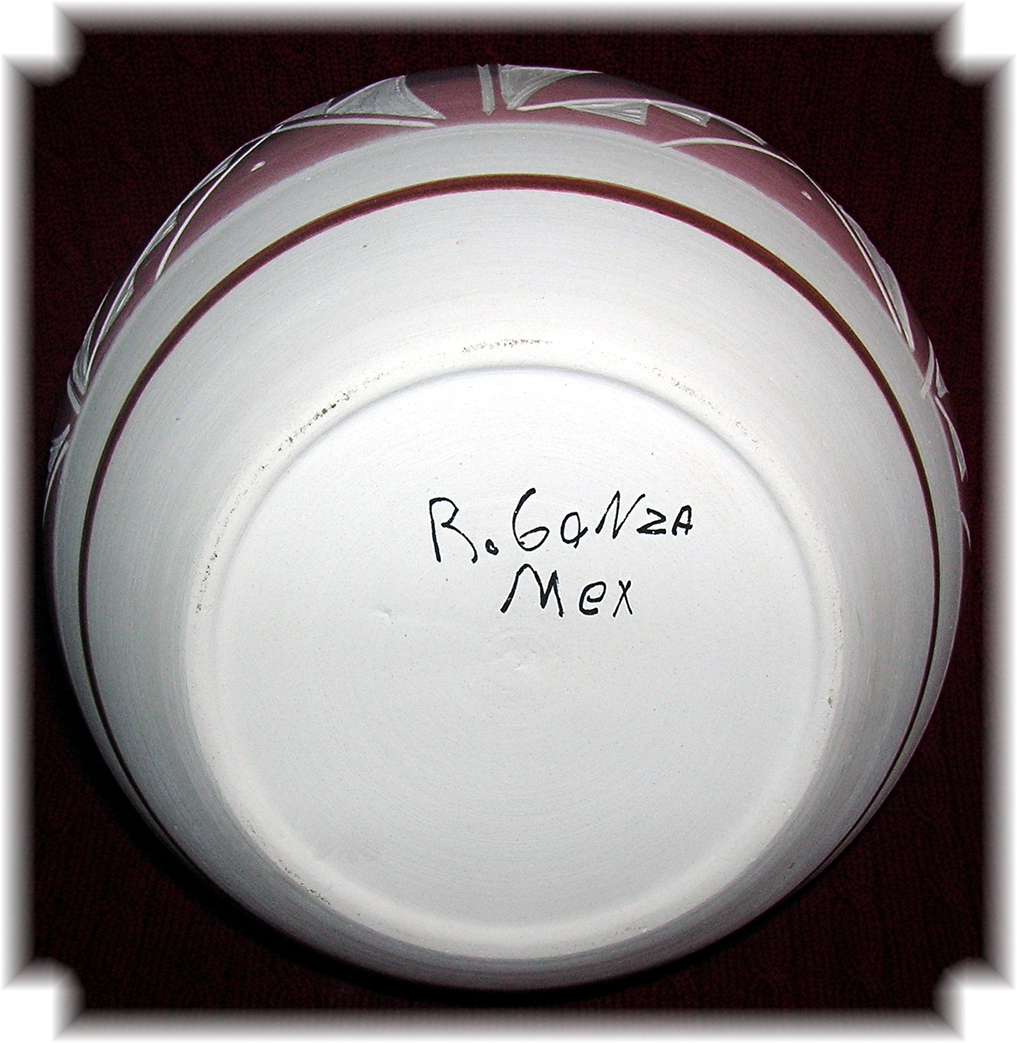 Mexican Pot Signed R Gonza Etched