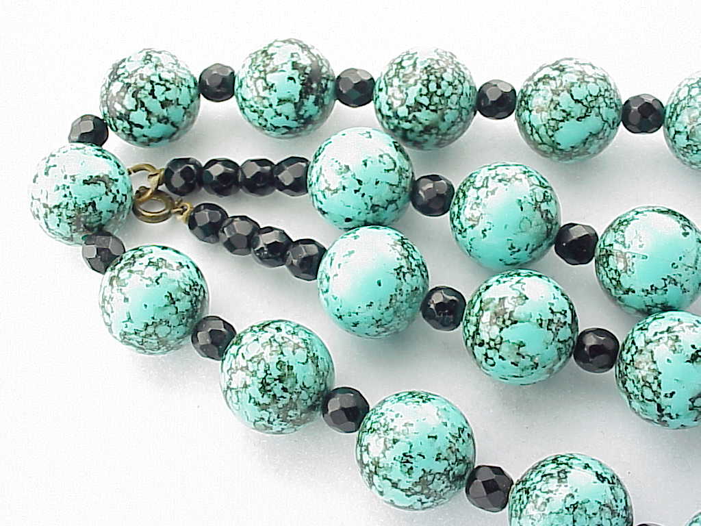 Vintage Turquoise Lucite Bead And Black Glass Bead Necklace