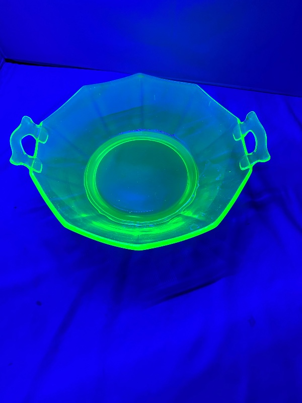 A.H. Heisey Co. Uranium Moongleam Console/Centerpiece Fruit Bowl 10 1/4" Circa 1925-1938