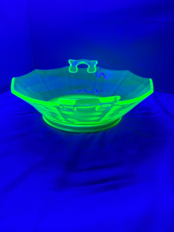 A.H. Heisey Co. Uranium Moongleam Console/Centerpiece Fruit Bowl 10 1/4" Circa 1925-1938