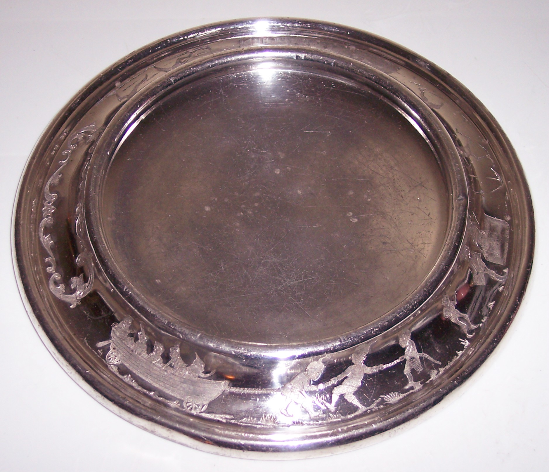 Antique Eureka Silver CO. 8.5 Baby Dish! Great Design