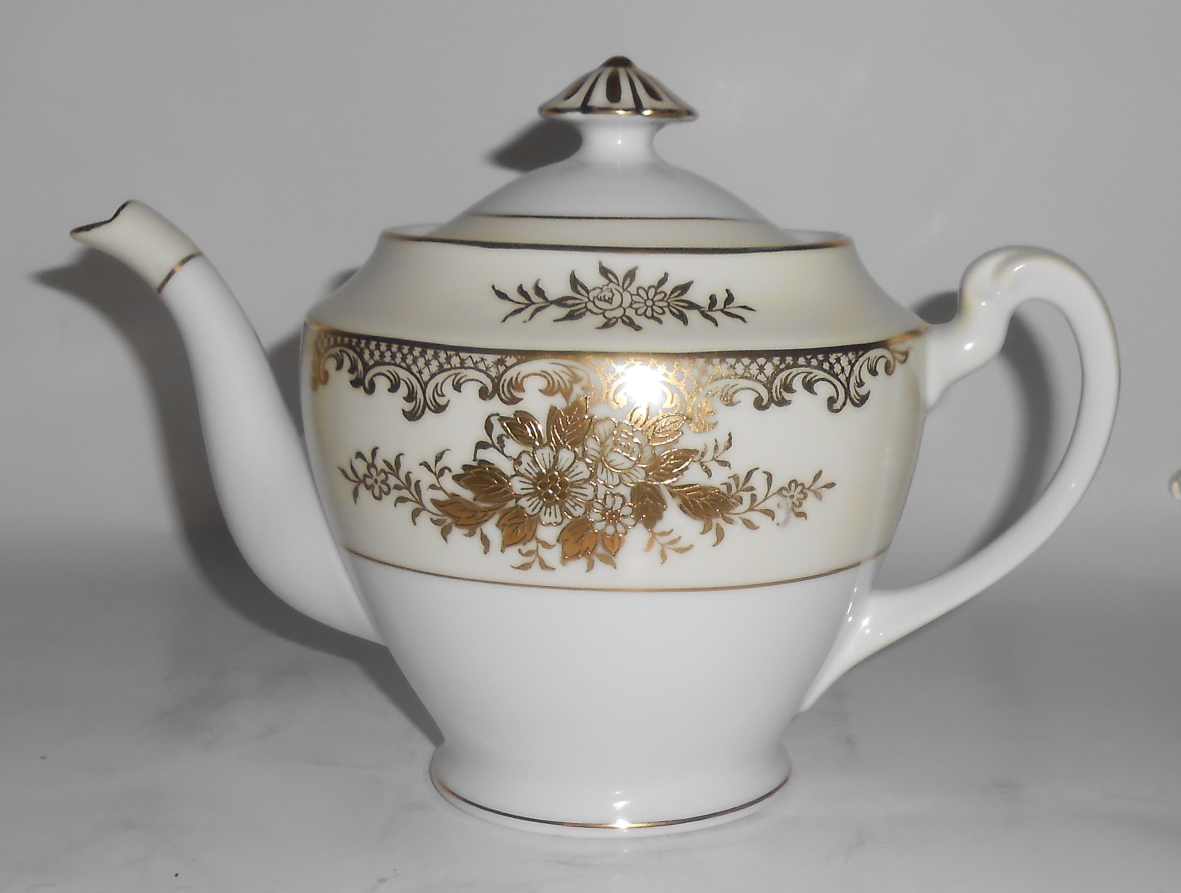 Early Noritake China N1064 Gold Demitasse Teapot