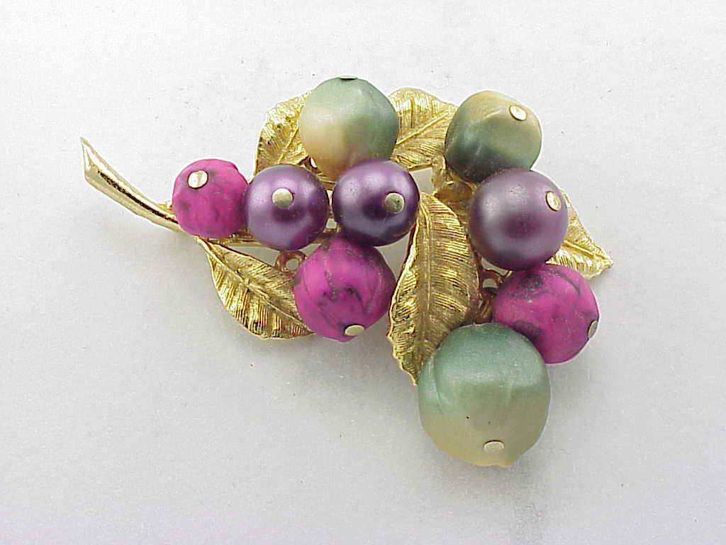 Vintage Art Pink And Purple Bead Brooch And Clip Earrings Set