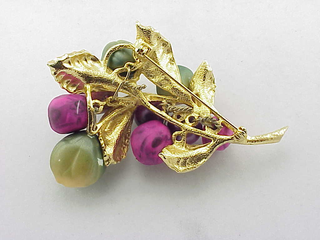 Vintage Art Pink And Purple Bead Brooch And Clip Earrings Set