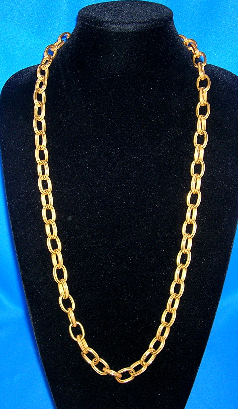 MIRIAM HASKELL Gold Link Chain