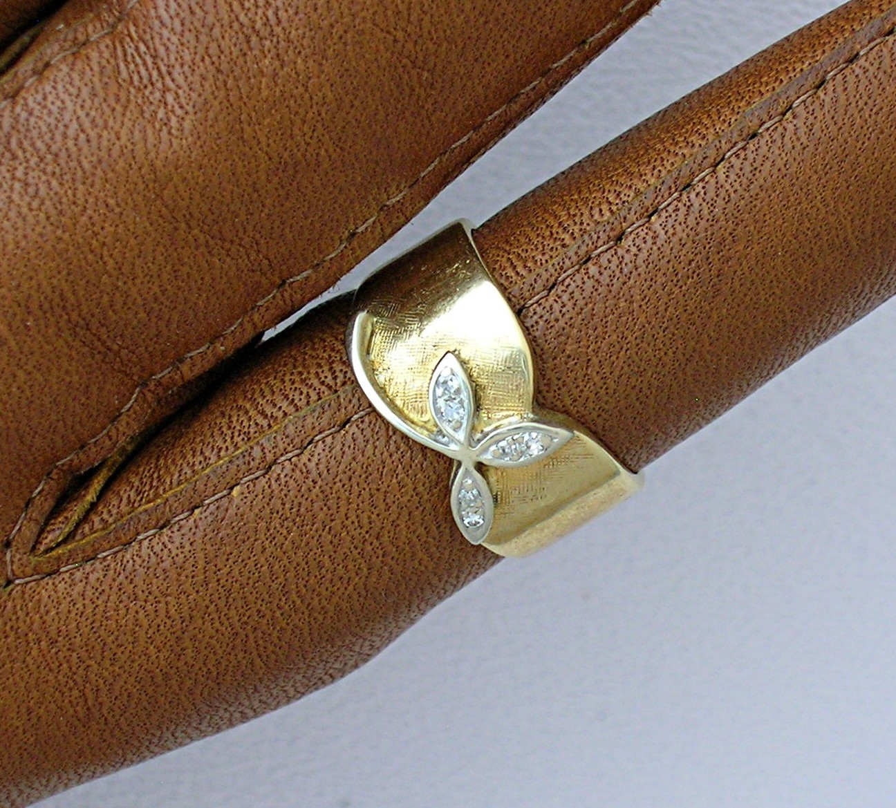 Diamond And 14K Gold Wedding Ring Signed Jason