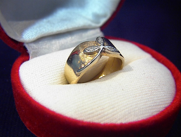 Diamond And 14K Gold Wedding Ring Signed Jason