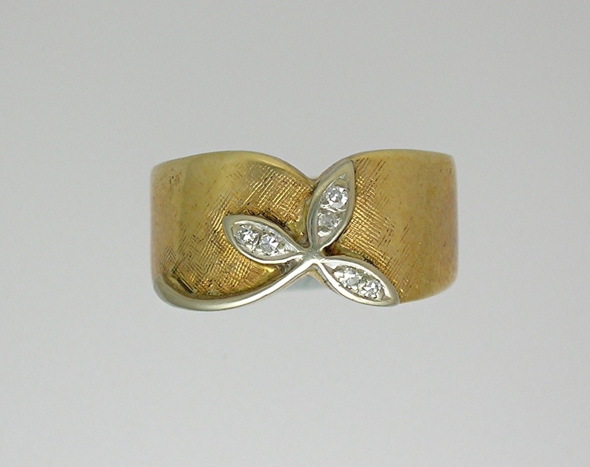 Diamond And 14K Gold Wedding Ring Signed Jason