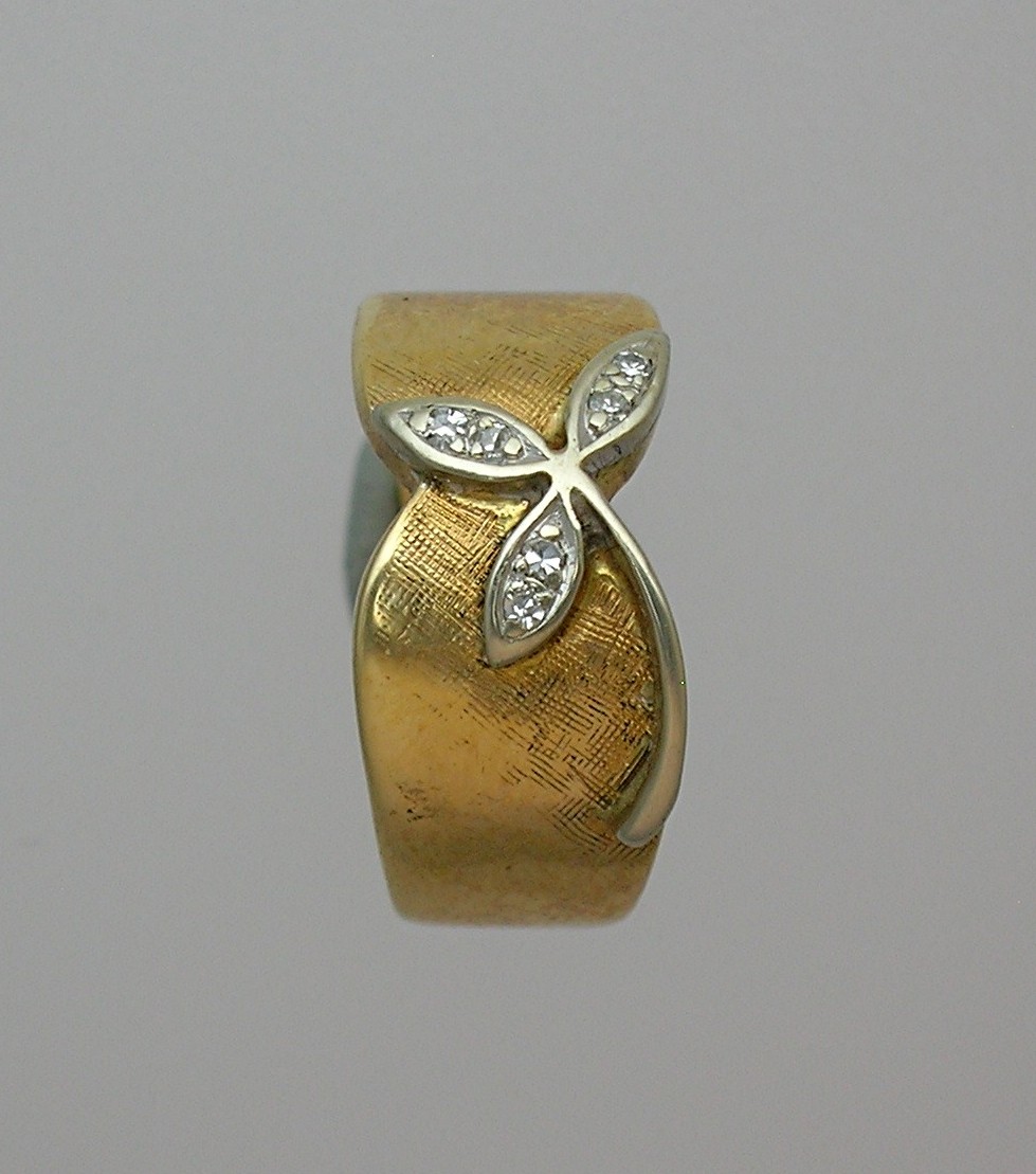 Diamond And 14K Gold Wedding Ring Signed Jason